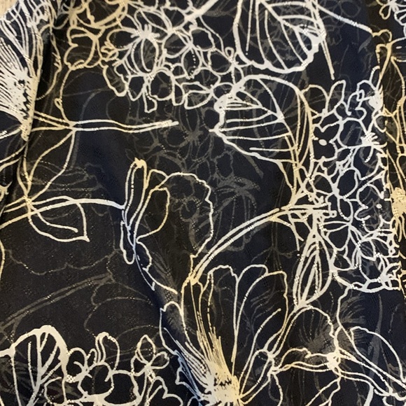 EMORY PARK Blue & White Floral Open Front Tie Cardigan-Style Top - Picture 4 of 16